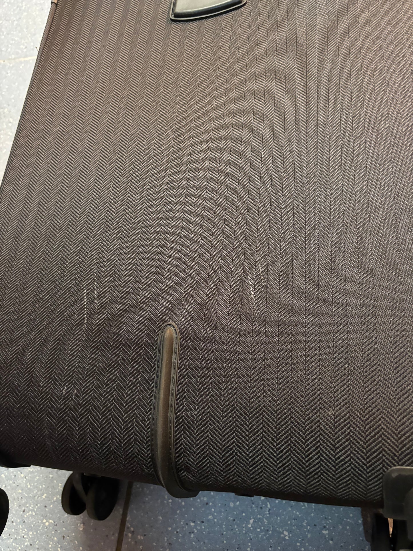 Tweede Kans| Oakville Middel (Zwart) | 65x41x26cm | Enrico-Benetti