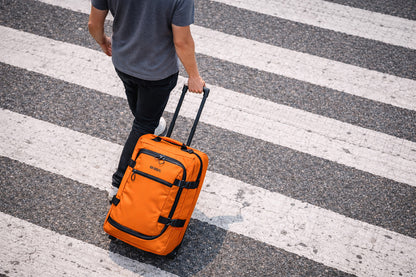 Enrico Benetti - Stockholm underseater (Oranje) | 40x30x20cm