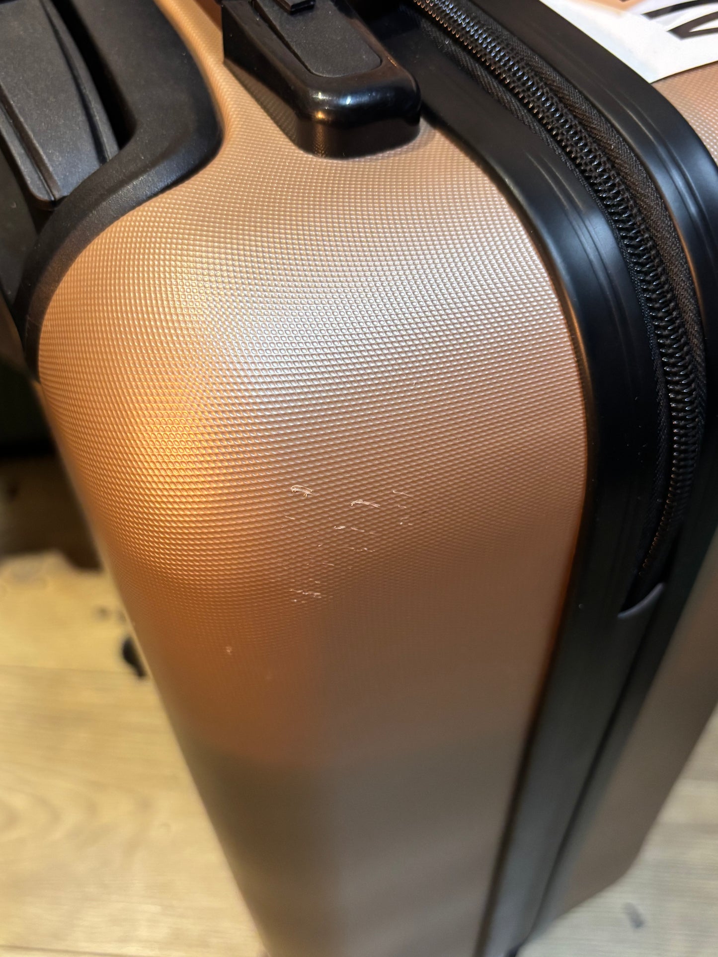 Tweede Kans | Edmonton Handbagage (Champagne) | 55x35x20cm | Enrico-Benetti