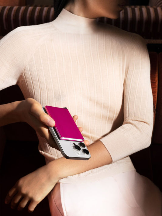 Secrid - Cardprotector for Magsafe (Roze)